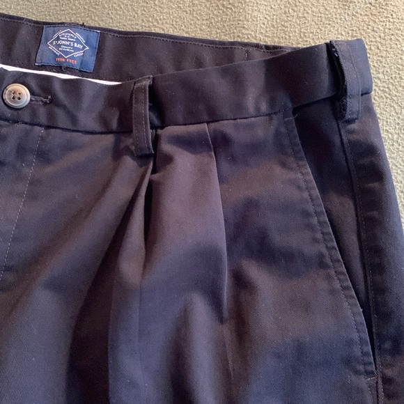 Men’s St. John Bay iron free black dress pants. Size 38 x 30 - Picture 4 of 8